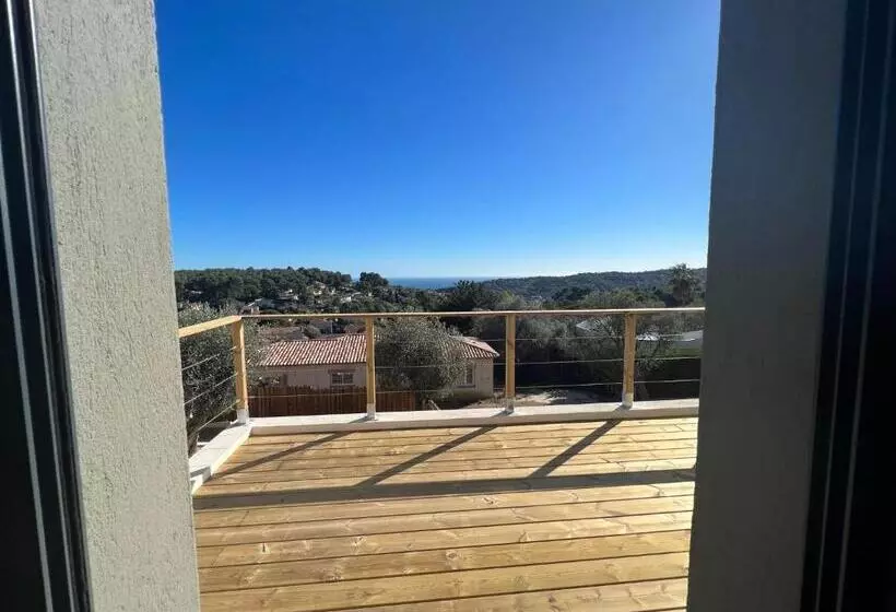 Aamiaismajoitus (B&B) Villa Nomade Proche De Cannes