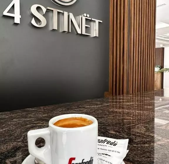 ホテル 4 Stinët