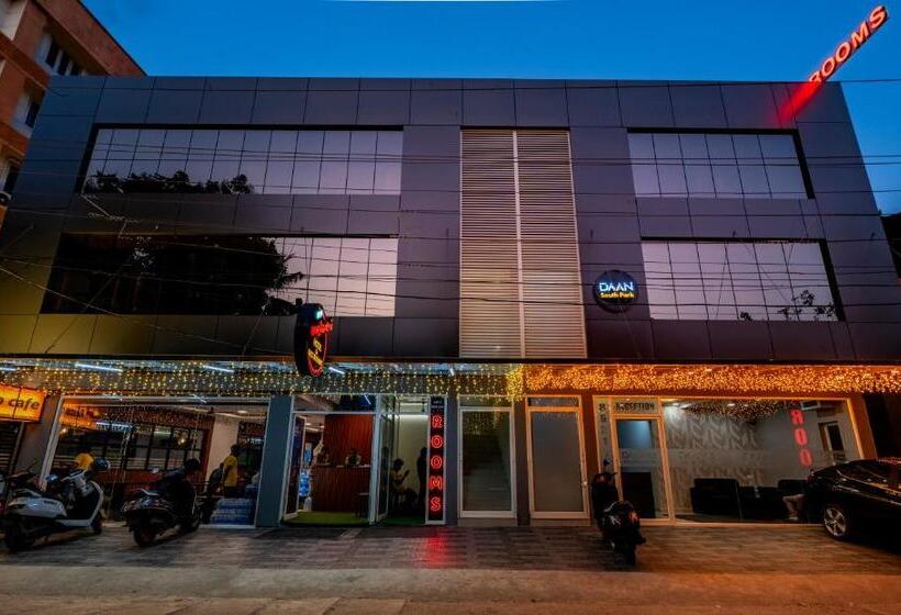 Hotel Daan South Park