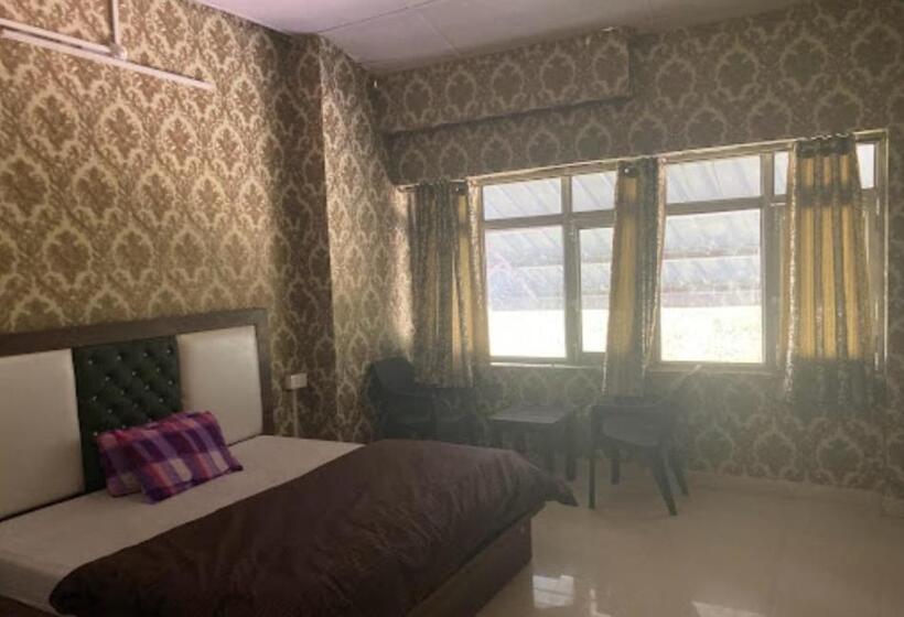 فندق Hirtik dens