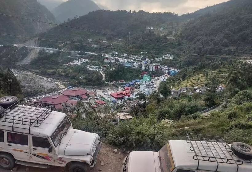 ホテル Neelansh Resort Sonprayag