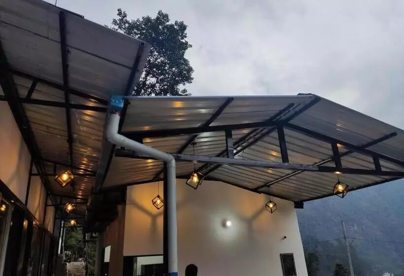 ホテル Neelansh Resort Sonprayag