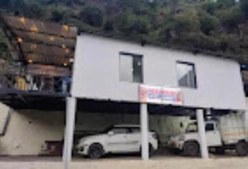 ホテル Neelansh Resort Sonprayag