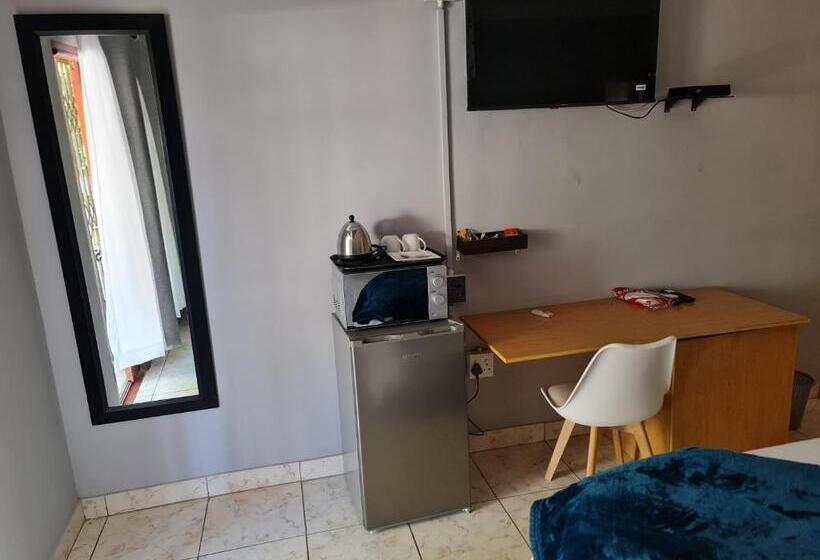 Makati Thata Comfort B&b