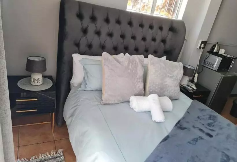 Makati Thata Comfort B&b