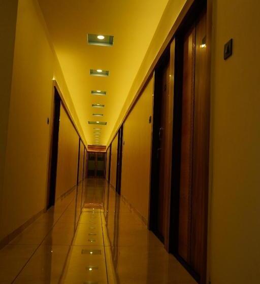 ペンション Darshan & Guesthouse