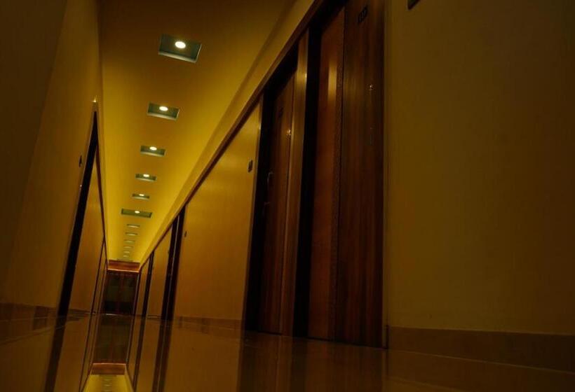 ペンション Darshan & Guesthouse