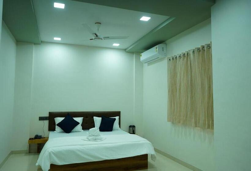 ペンション Darshan & Guesthouse