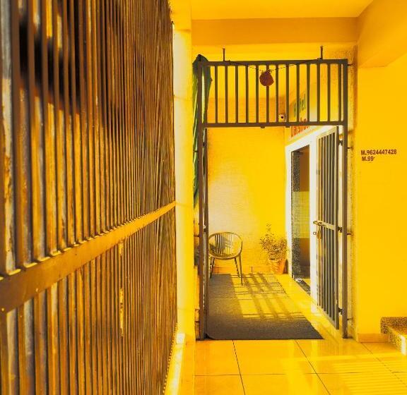 ペンション Darshan & Guesthouse