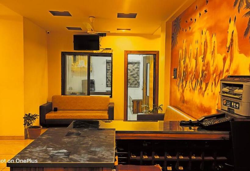 ペンション Darshan & Guesthouse