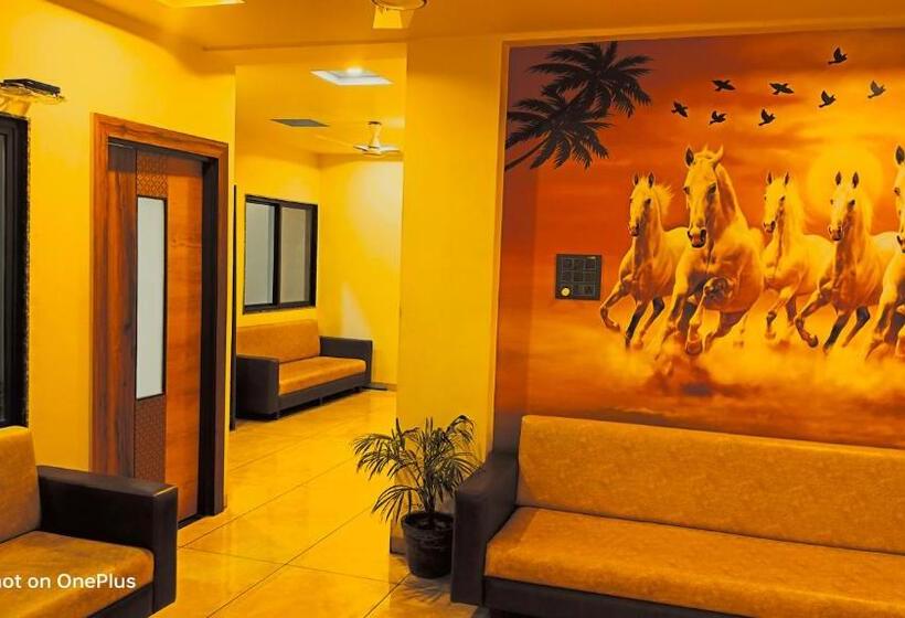 ペンション Darshan & Guesthouse