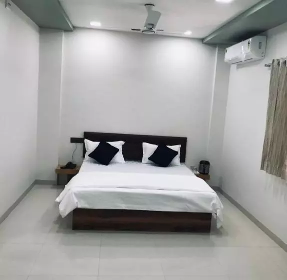 ペンション Darshan & Guesthouse