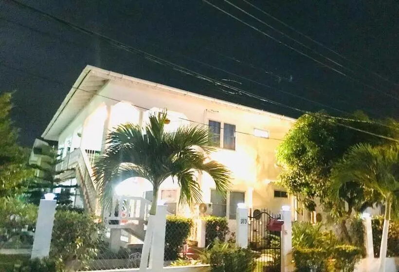 پانسیون Hceas Guest Apartment