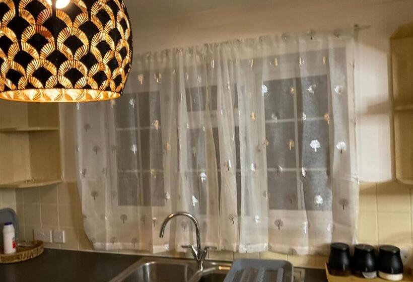 Пансион Maye House