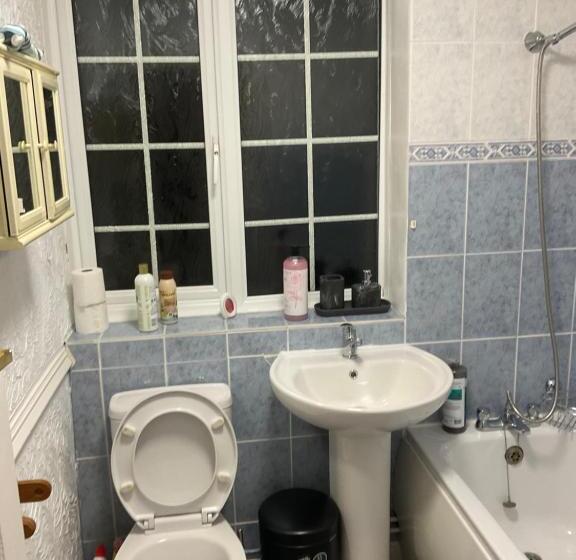 Пансион Maye House