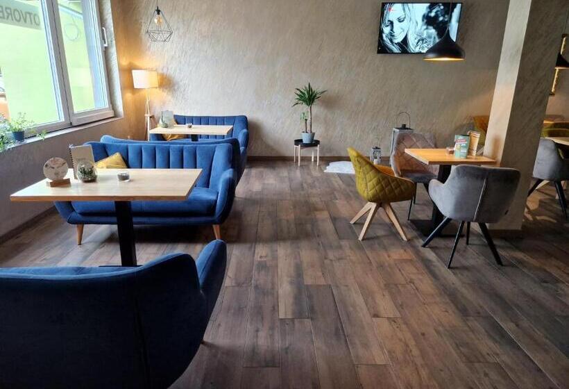 بنسيون Penzión Arizona