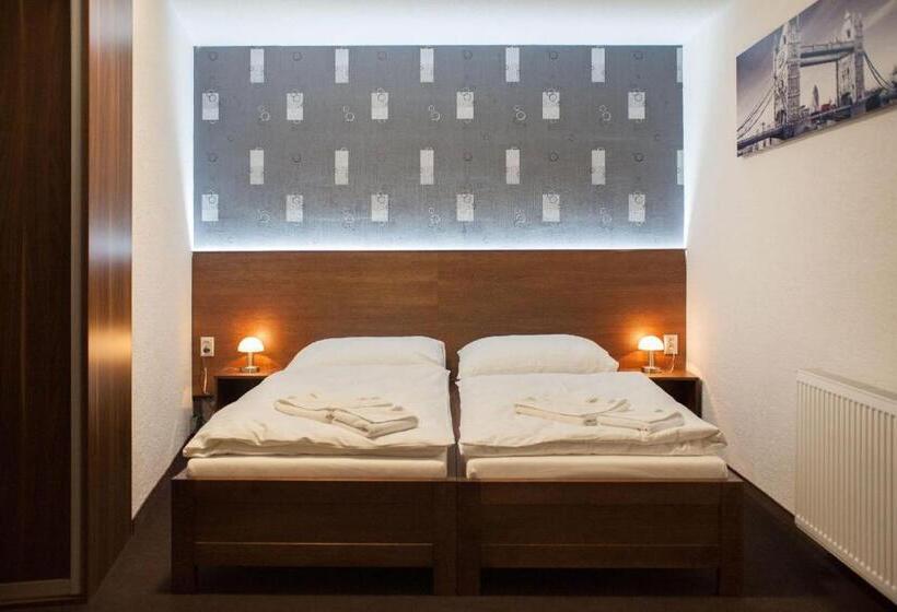 פנסיון Penzión Arizona