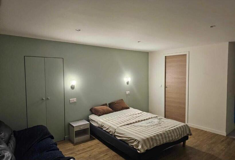 פנסיון Un Petit Studio Moderne Et Conviviale