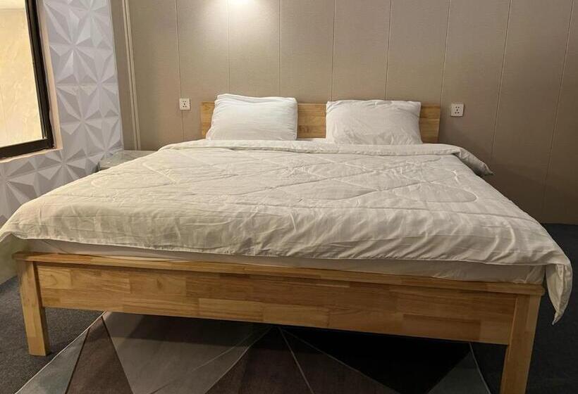 Пансион White House Guesthouse