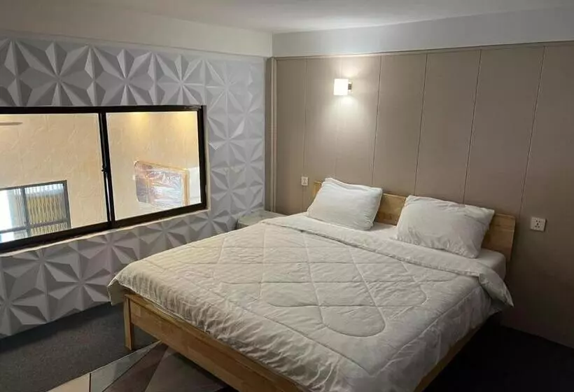 ペンション White House Guesthouse