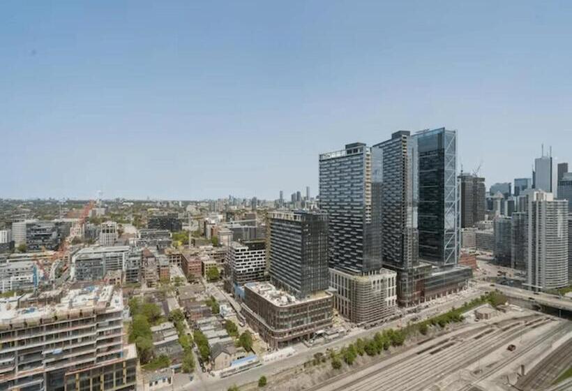 هاستل Royal Inn