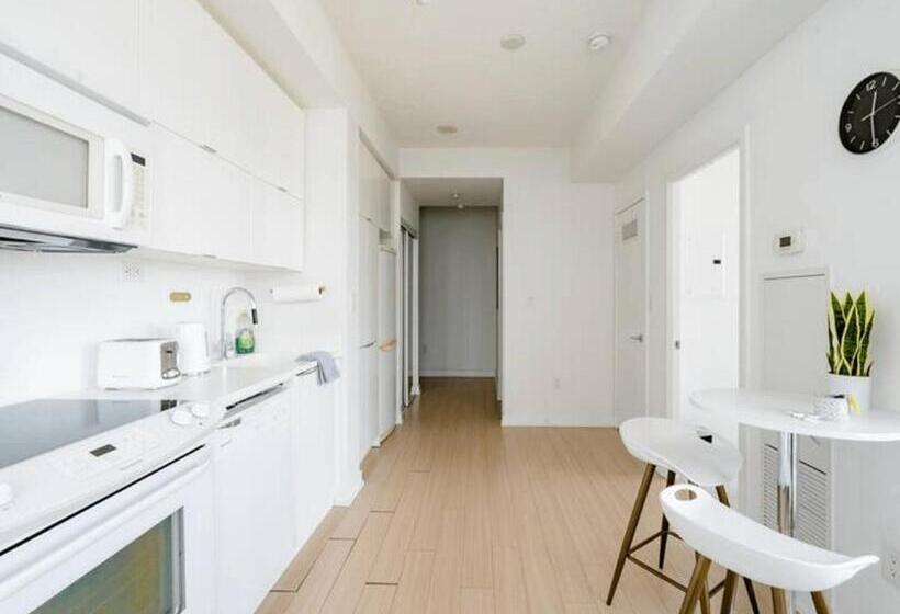 هاستل Royal Inn