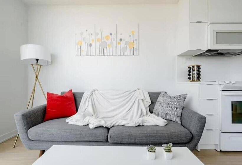 هاستل Royal Inn