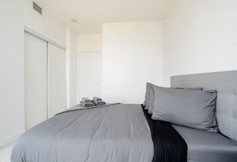 هاستل Royal Inn