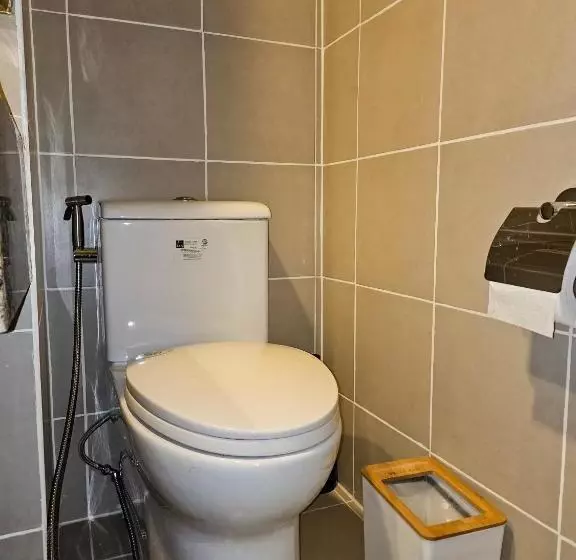 Brand New Central Convenience Studio Condo With Balcony In Araneta City Cubao