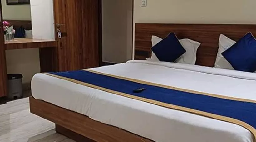 Fabhotel Vennela Inn