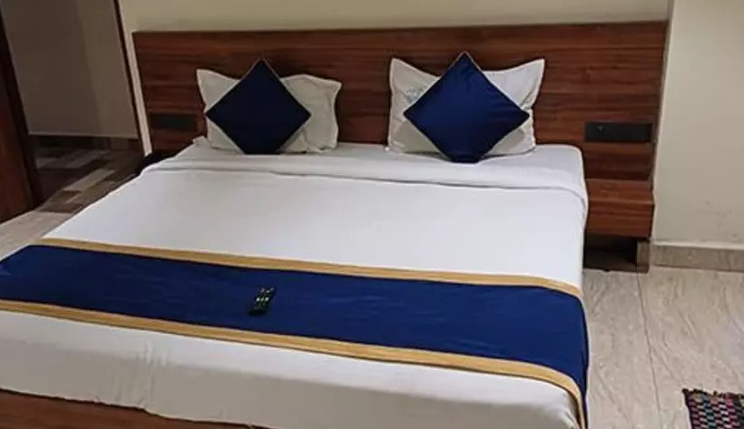 Fabhotel Vennela Inn