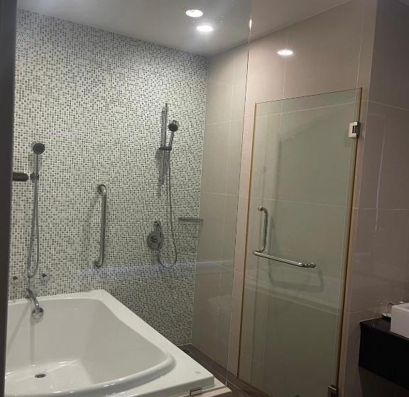 Hotel ไวท์ แซนด์ บีช เรสซิเดนซ์ พัทยา