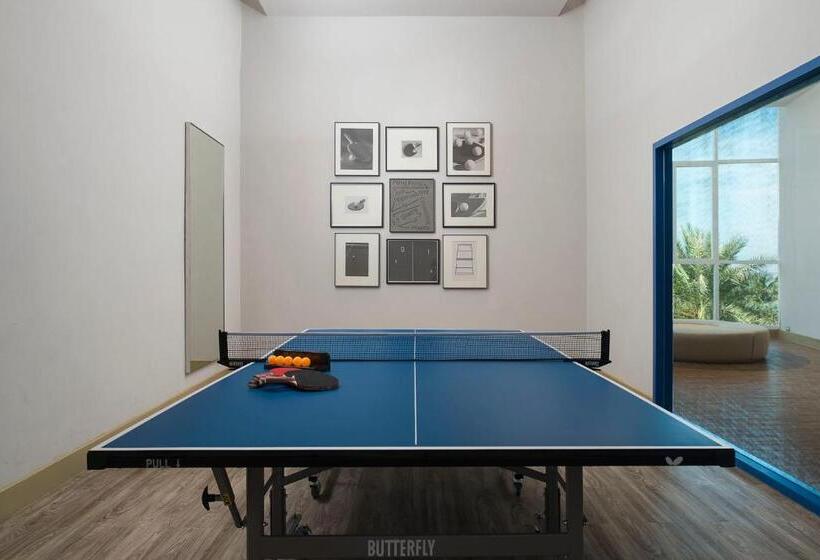 Hotel ไวท์ แซนด์ บีช เรสซิเดนซ์ พัทยา