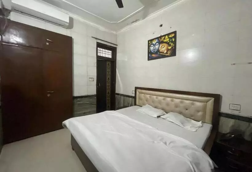ホテル Radhika Kunj Guest House