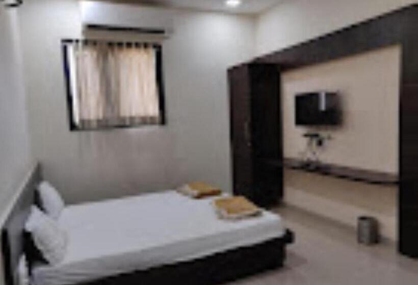 酒店 Rasraj , Dhule