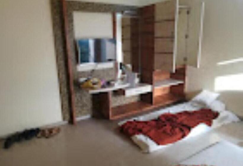 酒店 Rasraj , Dhule