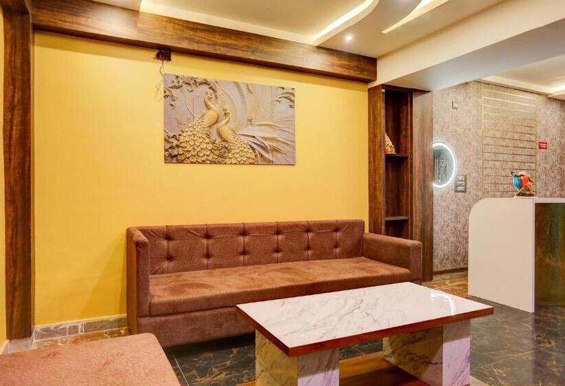 Oyo Hotel Ashok Vihar