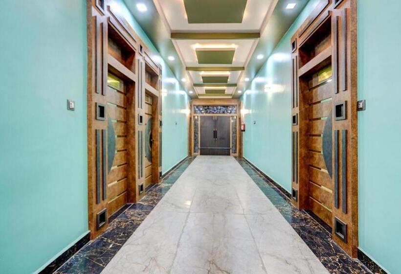 Oyo Hotel Ashok Vihar