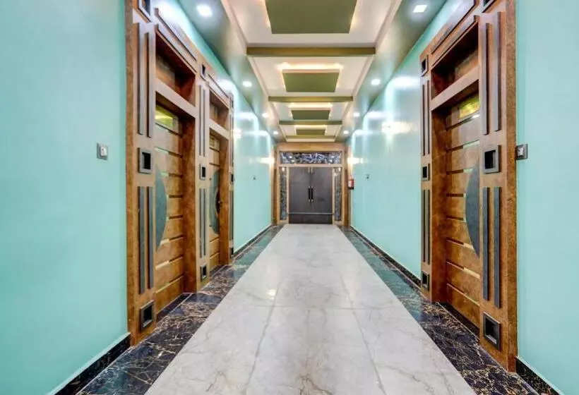 Oyo Hotel Ashok Vihar