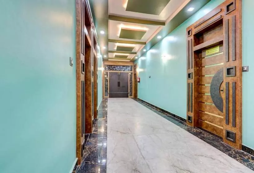 Oyo Hotel Ashok Vihar