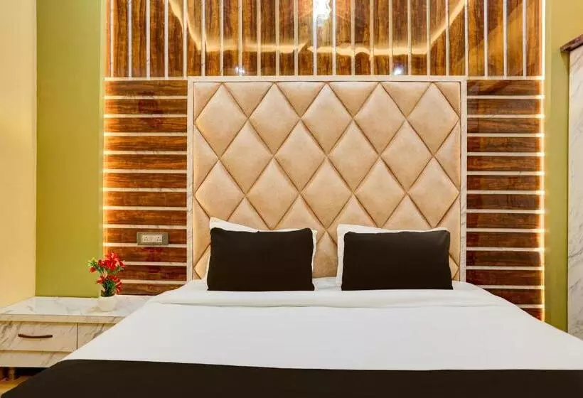 Oyo Hotel Ashok Vihar