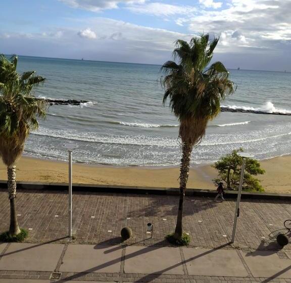 پانسیون Aquamarinehouse