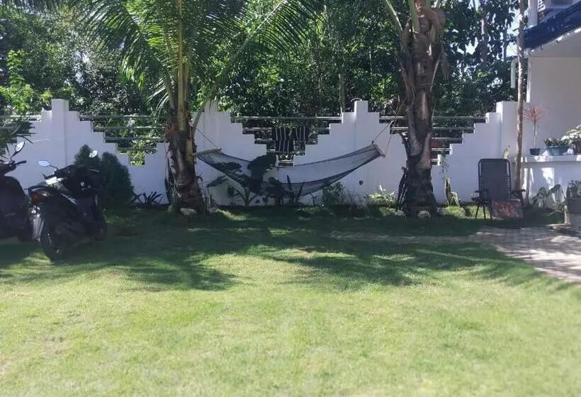 Majatalo Blue Pagoda Rooms