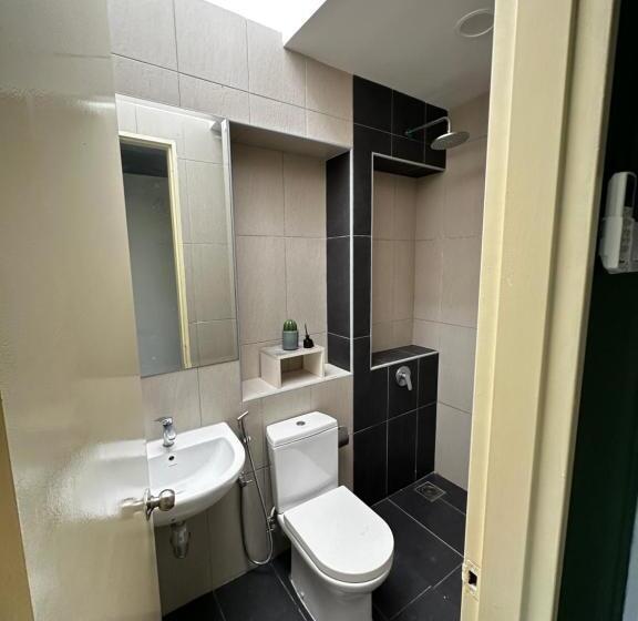 Panzió Hygienic Cyberjaya Landed Homestay, Free Wifi, Free Parking, Self Check In