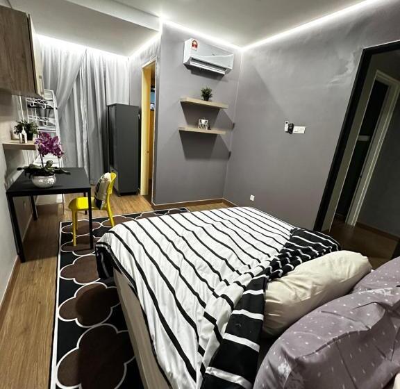 Panzió Hygienic Cyberjaya Landed Homestay, Free Wifi, Free Parking, Self Check In