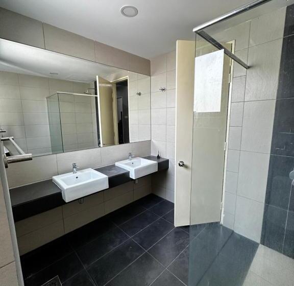 Panzió Hygienic Cyberjaya Landed Homestay, Free Wifi, Free Parking, Self Check In