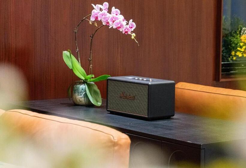 Wuxuan Hotel Zhuangyuanbei Subway Station