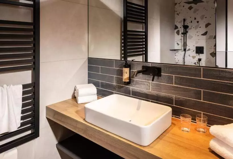 Zeit Und Raum Hotel   Self Check In