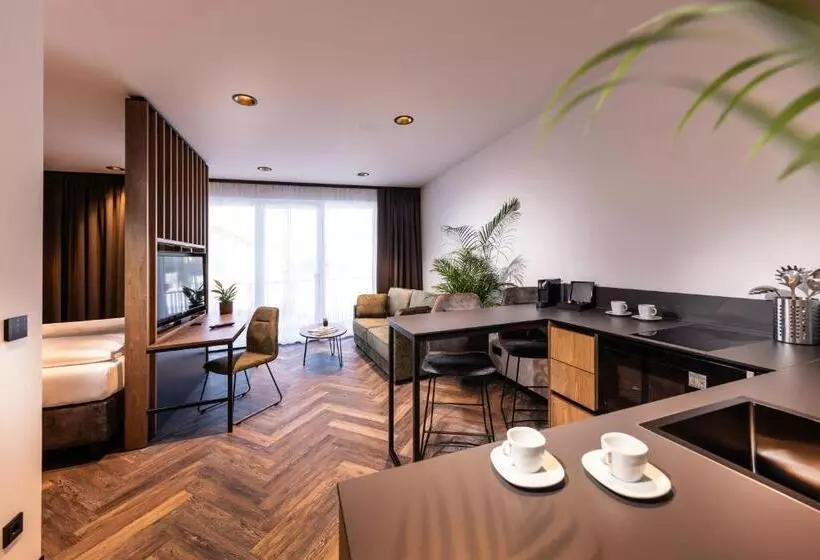 Zeit Und Raum Hotel   Self Check In