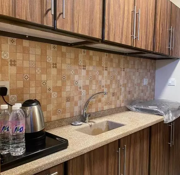 شقه ١١٢٢ في ابراج التلال بمكه المكرمه